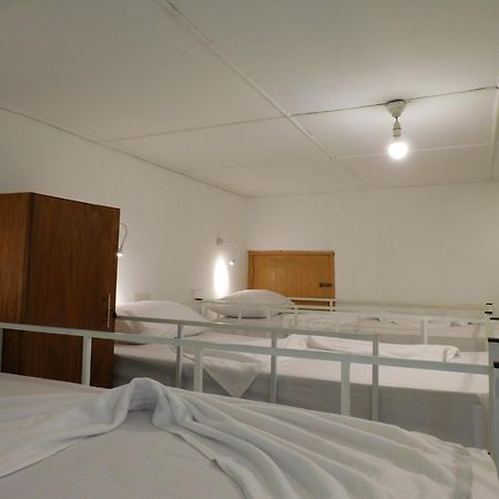 Kutumbaya Apartamento Anuradhapura Exterior foto
