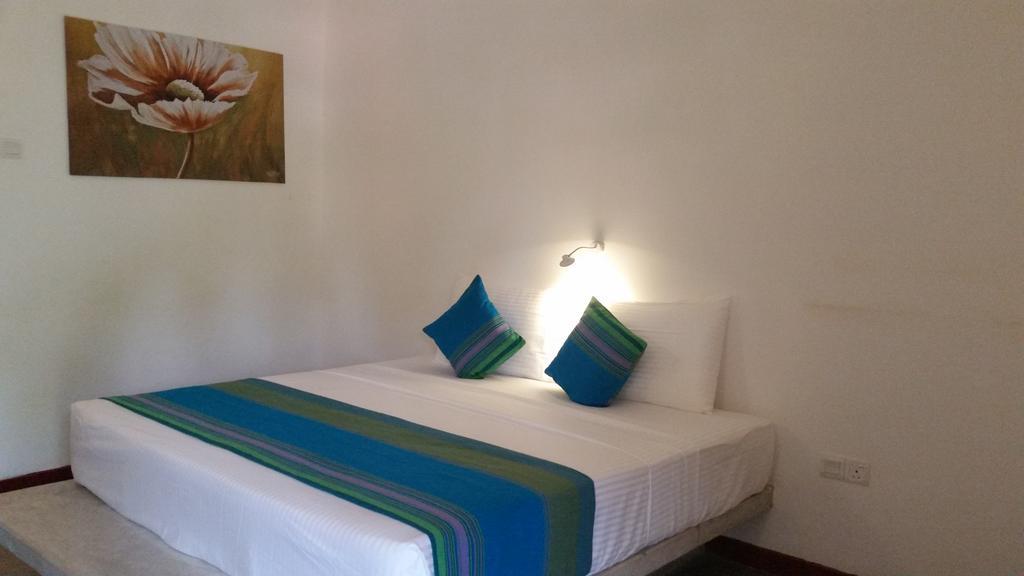 Kutumbaya Apartamento Anuradhapura Exterior foto
