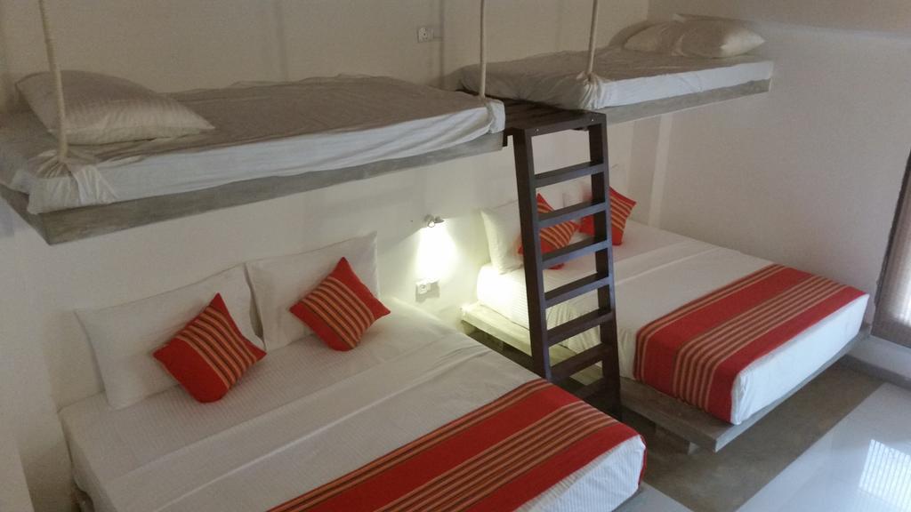 Kutumbaya Apartamento Anuradhapura Exterior foto