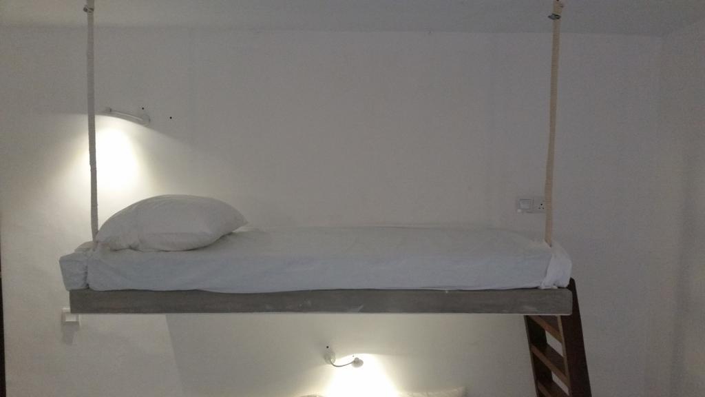 Kutumbaya Apartamento Anuradhapura Exterior foto