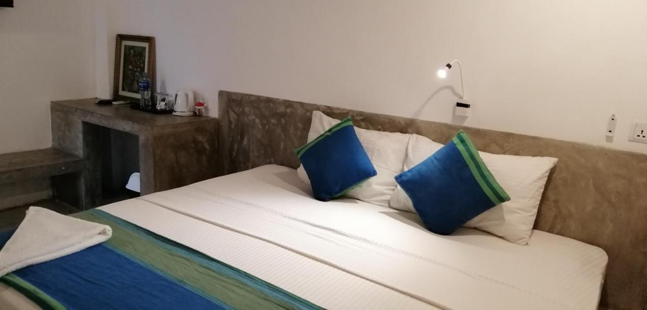 Kutumbaya Apartamento Anuradhapura Exterior foto
