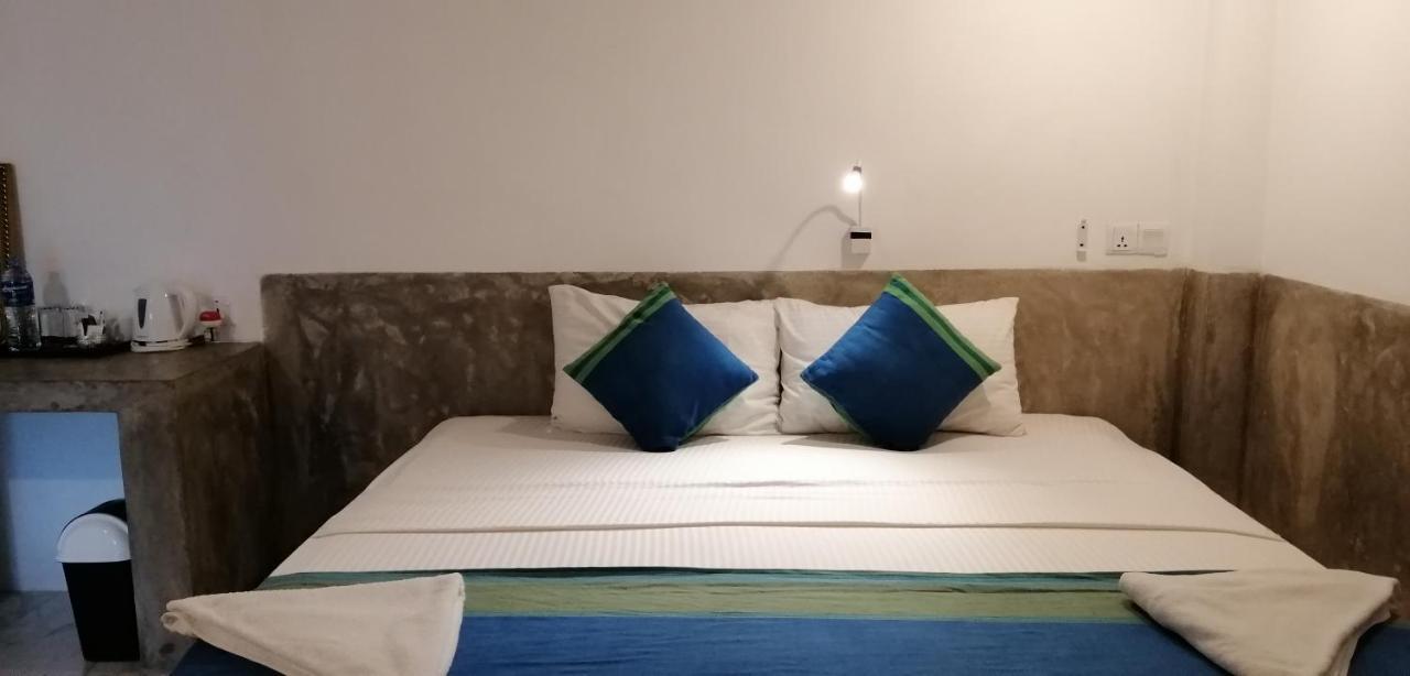 Kutumbaya Apartamento Anuradhapura Exterior foto